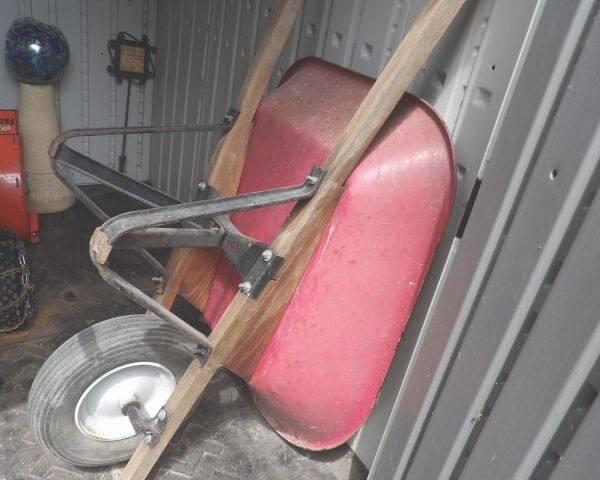auction image