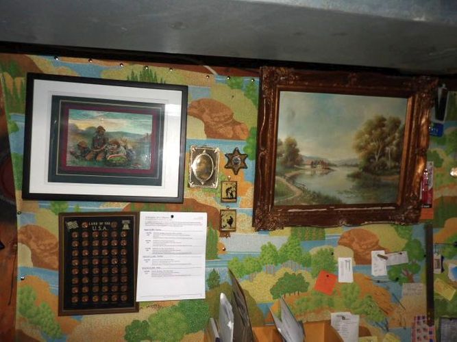auction image