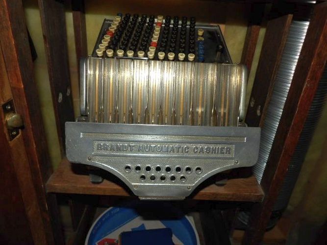 auction image