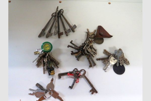 auction image