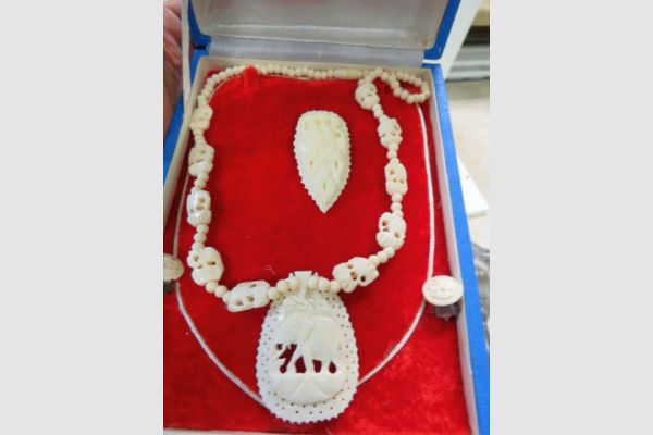 auction image