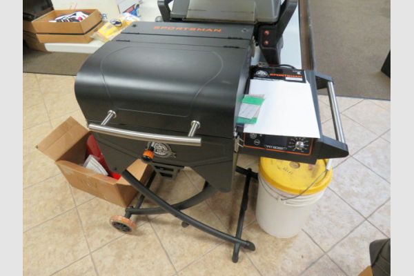 auction image