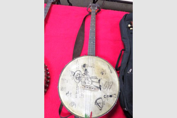 auction image
