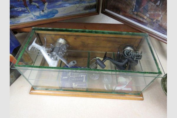 auction image