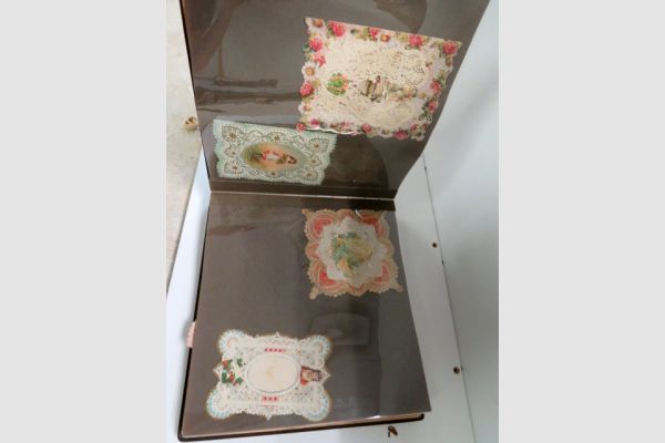 auction image